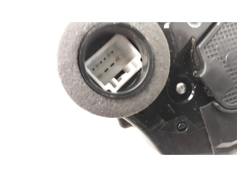 Recambio de cerradura puerta trasera izquierda para toyota c-hr referencia OEM IAM 69060F4010  