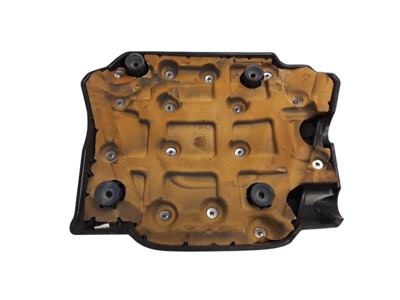 Recambio de tapa motor para ssangyong korando 2.2 td cat referencia OEM IAM 6710100814  