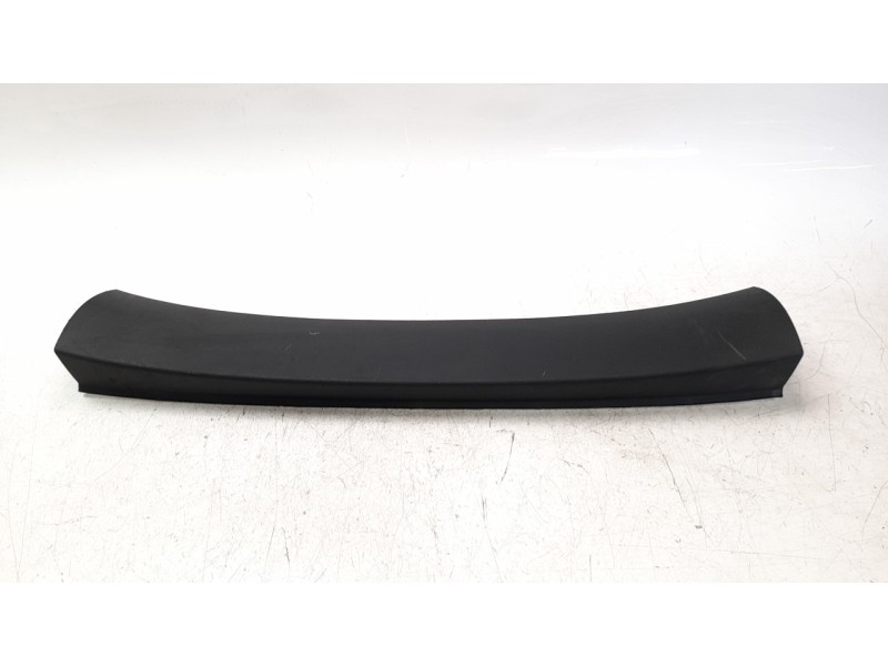 Recambio de moldura para audi q7 4mg referencia OEM IAM 4M0867839DK23  