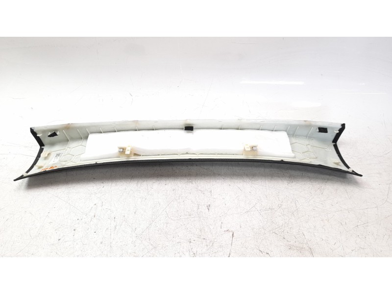 Recambio de moldura para audi q7 4mg referencia OEM IAM 4M0867839DK23  