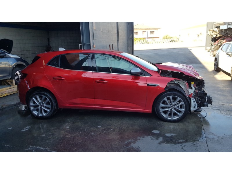 renault megane iv berlina 5p del año 2018
