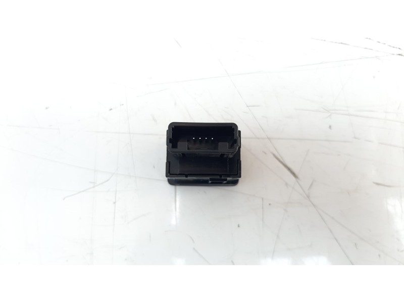 Recambio de interruptor para mitsubishi outlander (gf0) phev kaiteki 4wd referencia OEM IAM 8610A218  