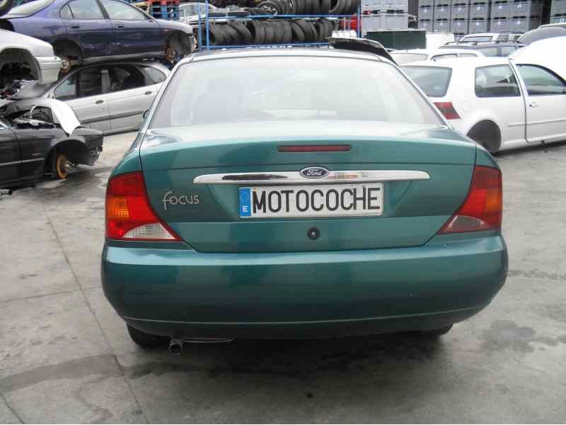 ford focus berlina (cak) del año 1998