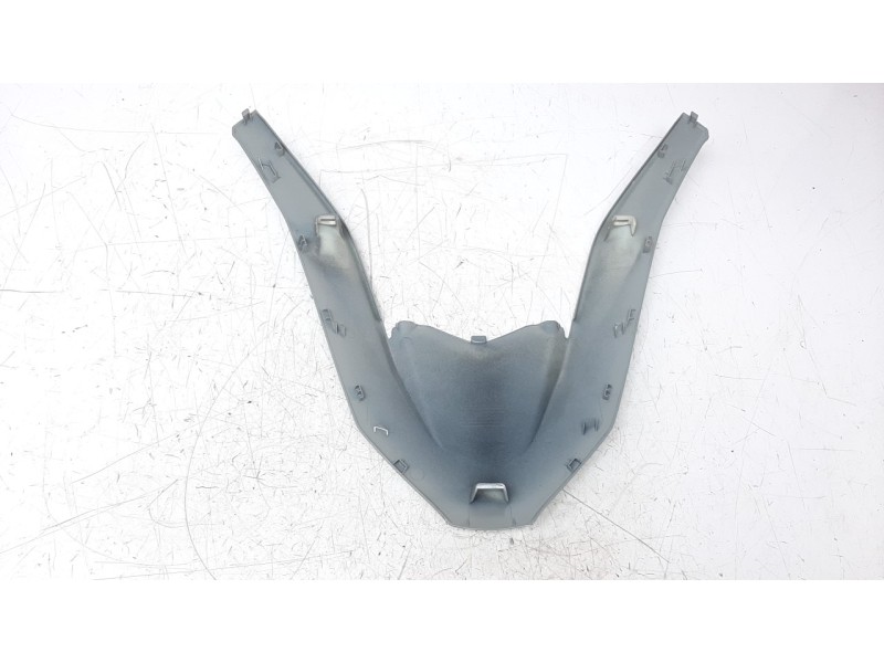 Recambio de moldura para honda pcx 125 pcx 125 referencia OEM IAM 64305K1ZJ100  