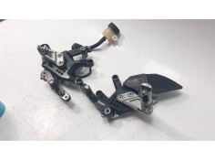 Recambio de estribos laterales para triumph street triple street triple r referencia OEM IAM A9938207   2