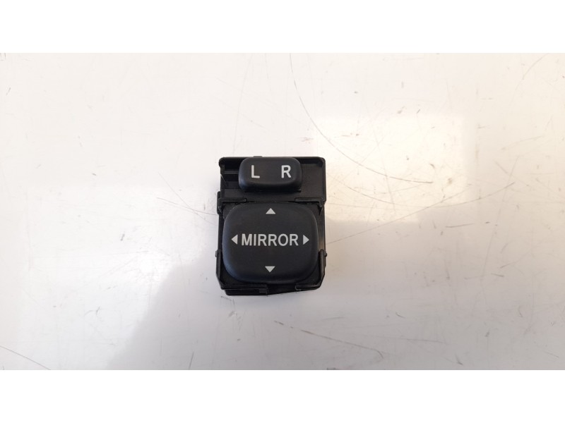 Recambio de mando retrovisor para toyota yaris city referencia OEM IAM 848700F010  
