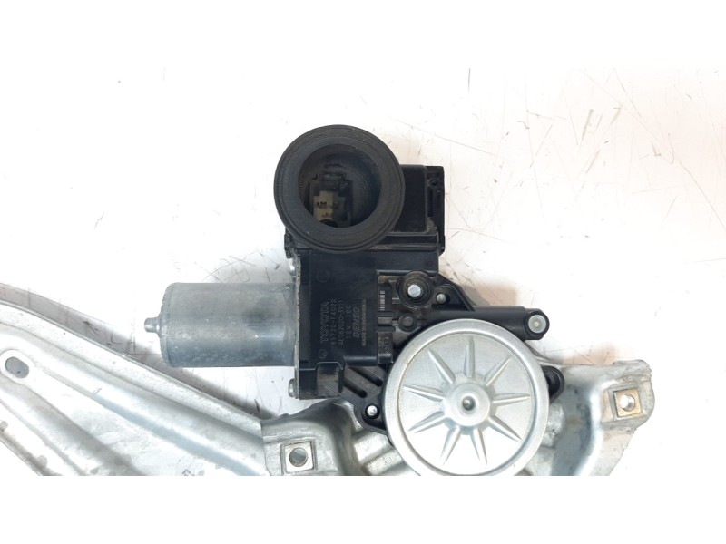 Recambio de elevalunas trasero derecho para toyota c-hr referencia OEM IAM 69830F4010  