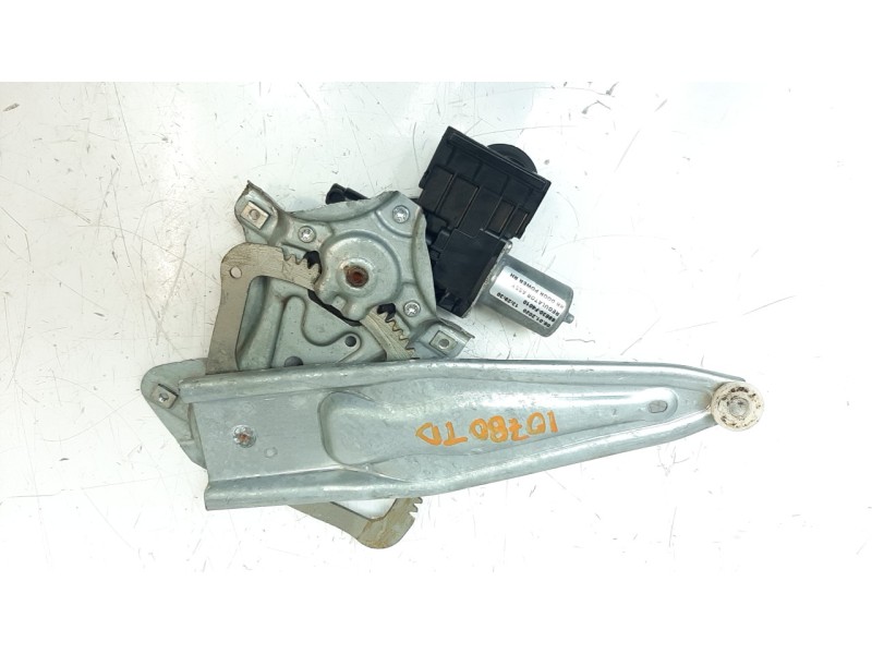 Recambio de elevalunas trasero derecho para toyota c-hr referencia OEM IAM 69830F4010  