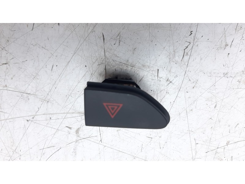 Recambio de warning para renault clio iv 0.9 referencia OEM IAM 252907372R  