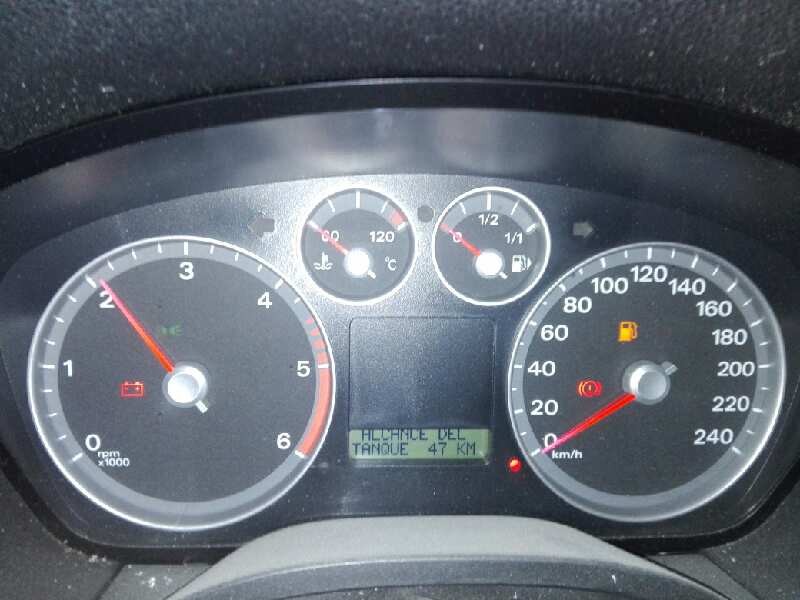 ford focus berlina (cap) del año 2006