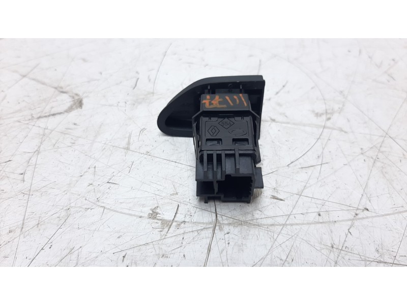 Recambio de warning para renault clio iv 0.9 referencia OEM IAM 252907372R  