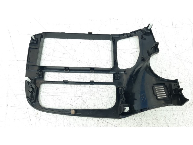 Recambio de moldura para mitsubishi outlander (gf0) phev kaiteki 4wd referencia OEM IAM 8002B294475  