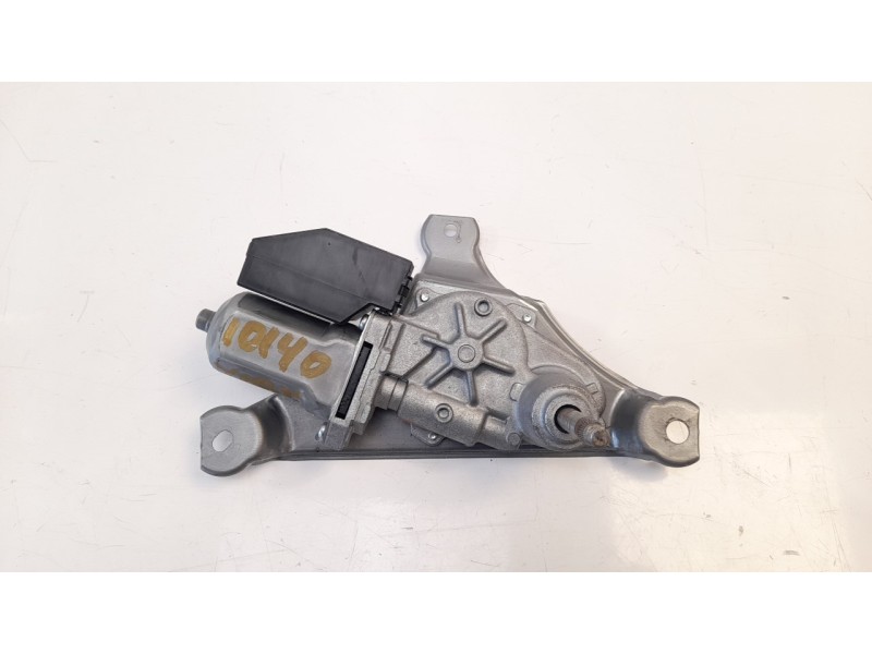 Recambio de motor limpia trasero para toyota yaris city referencia OEM IAM 851300D080  