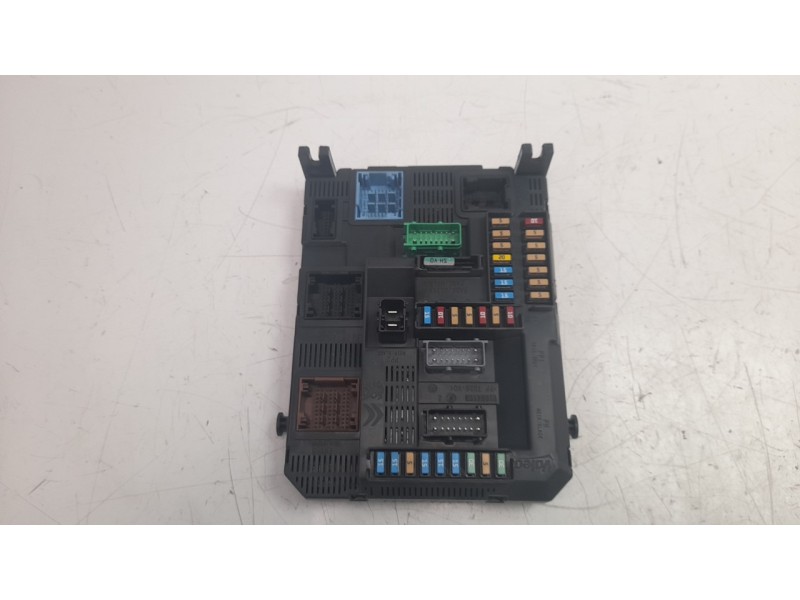 Recambio de caja reles / fusibles para peugeot 2008 (--.2013) 1.6 blue-hdi fap referencia OEM IAM 9819850080  