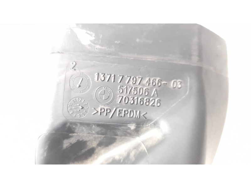 Recambio de filtro aire para bmw serie 1 berlina (e81/e87) 2.0 16v diesel cat referencia OEM IAM 13717797460 AD7797460080 