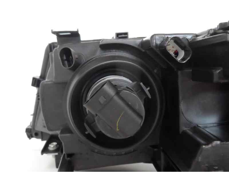 Recambio de faro derecho para bmw serie 3 berlina (e46) referencia OEM IAM 63126902746 10105091001 BM0184905