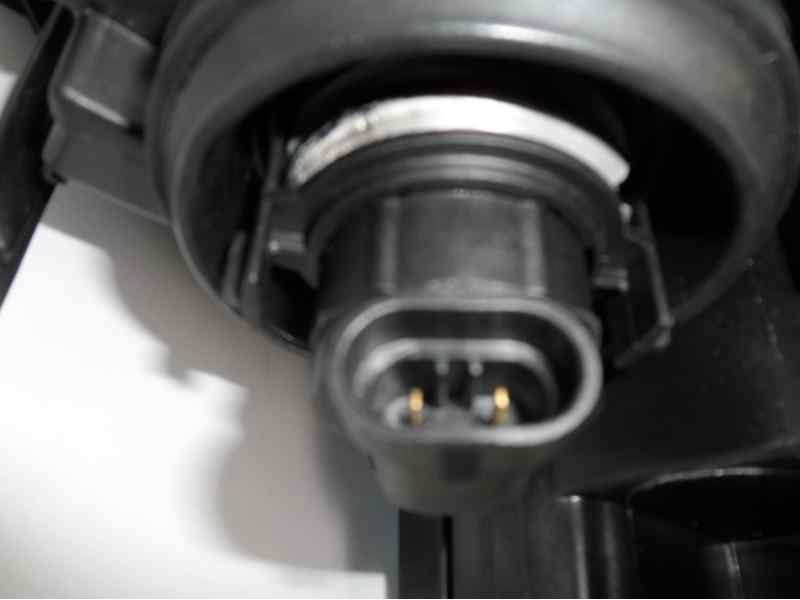 Recambio de faro derecho para bmw serie 3 berlina (e46) referencia OEM IAM 63126902746 10105091001 BM0184905