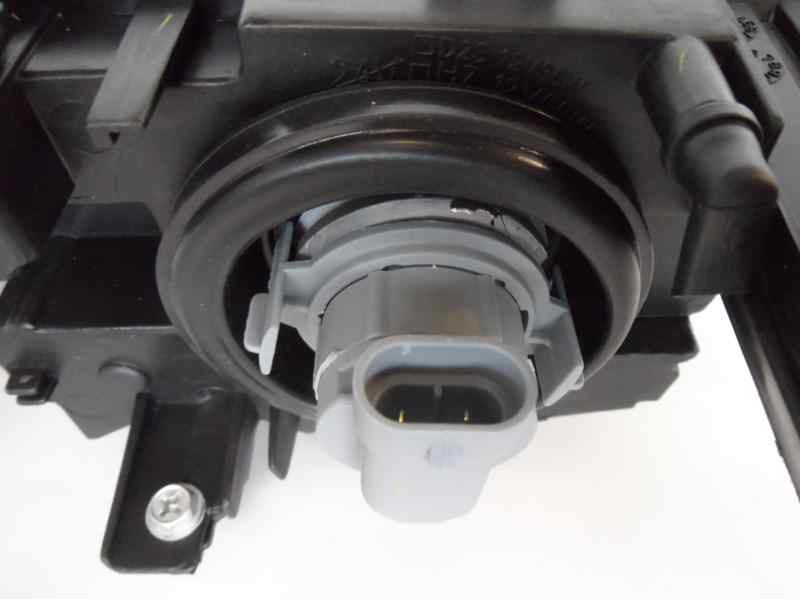 Recambio de faro derecho para bmw serie 3 berlina (e46) referencia OEM IAM 63126902746 10105091001 BM0184905