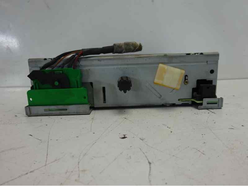 Recambio de sistema audio / radio cd para renault laguna ii grandtour (kg0) dynamique confort referencia OEM IAM 8200290680  
