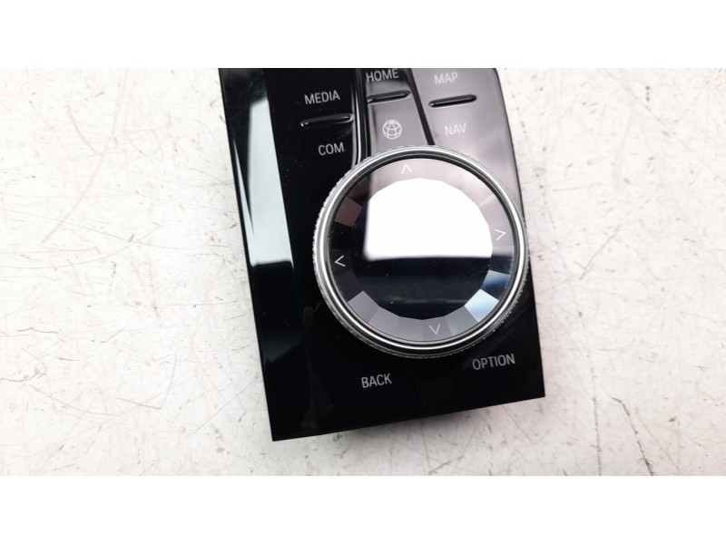 Recambio de mando multifuncion para bmw serie 8 coupe (g15) 840d xdrive referencia OEM IAM 65829462399  