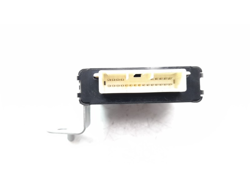 Recambio de modulo electronico para toyota rav 4 referencia OEM IAM 8996042360  