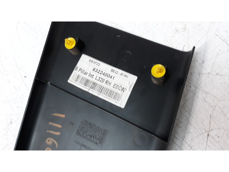 Recambio de moldura para land rover range rover sport 3.0 td v6 cat referencia OEM IAM 632240041  