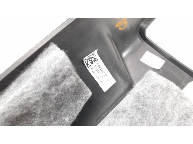 Recambio de moldura para audi q7 4mg referencia OEM IAM 4M1867272C4PK  