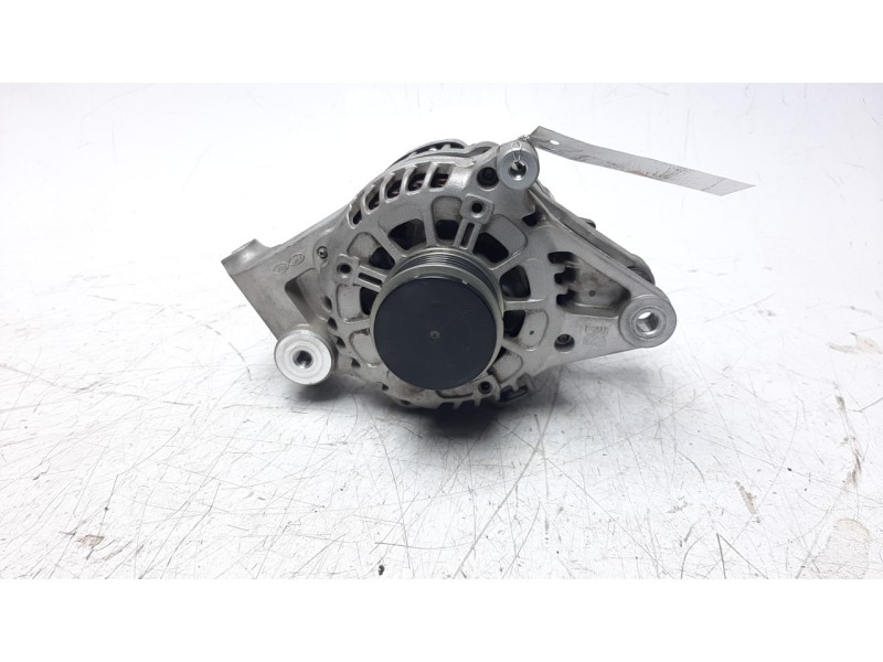 Recambio de alternador para hyundai tucson 1.6 crdi cat referencia OEM IAM 373002U200 61005074 