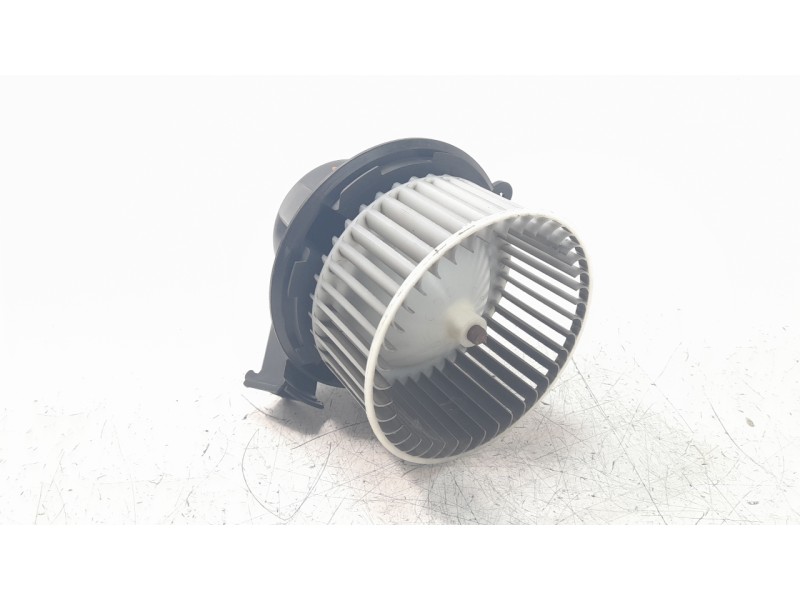 Recambio de ventilador calefaccion para smart forfour 0.9 turbo cat referencia OEM IAM A4539060201 EE795002 