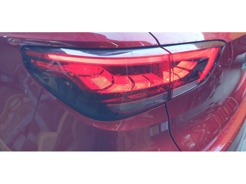 Recambio de piloto trasero izquierdo para mg zs comfort referencia OEM IAM 10571681  