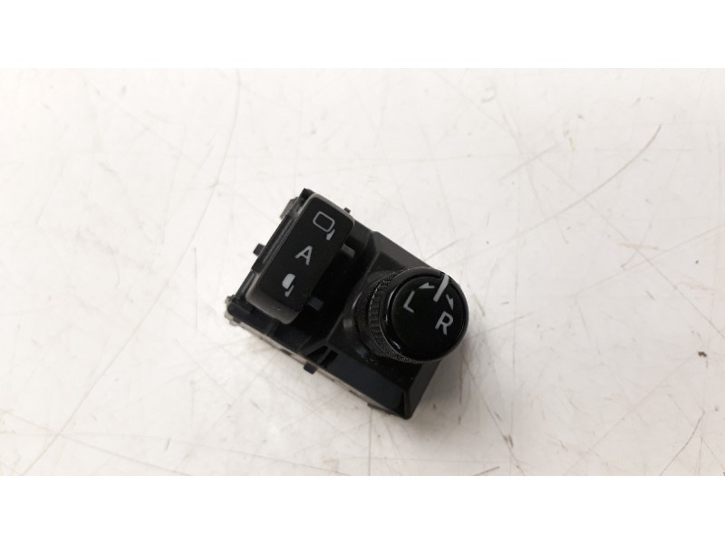 Recambio de mando retrovisor para toyota c-hr referencia OEM IAM 84872F4010  
