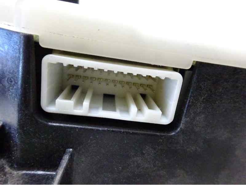 Recambio de pantalla multifuncion para toyota prius+ eco referencia OEM IAM 766491360  