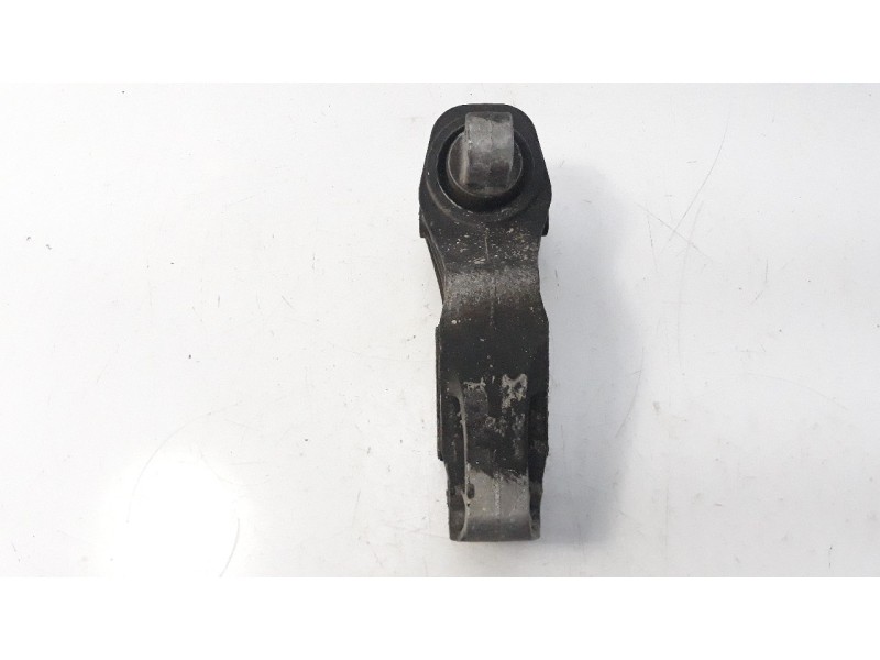 Recambio de soporte motor trasero para infiniti q30 2.2d sport referencia OEM IAM A2462401209  