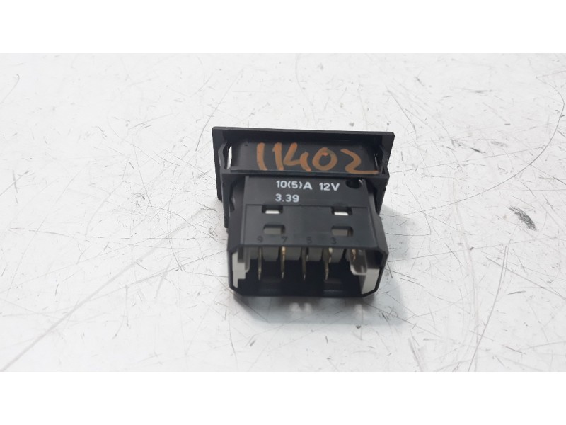 Recambio de mando elevalunas delantero izquierdo para aixam sv43cf s8 referencia OEM IAM 3230105A  