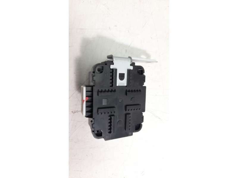 Recambio de modulo electronico para kia stonic (ybcuv) 1.6 crdi cat referencia OEM IAM 95300H8000  