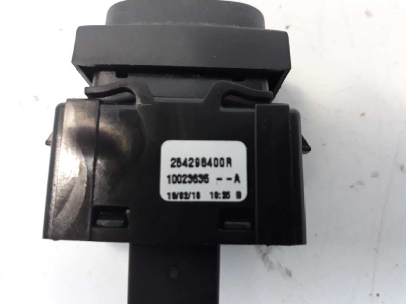 Recambio de interruptor para renault clio iv dynamique referencia OEM IAM 254298400R  