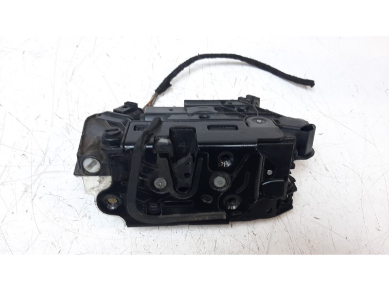 Recambio de cerradura puerta trasera izquierda para seat ibiza (6p1) 1.4 tdi referencia OEM IAM 6J0839015F  