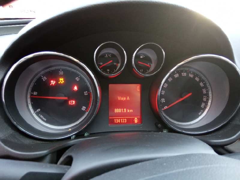 opel insignia sports tourer del año 2010