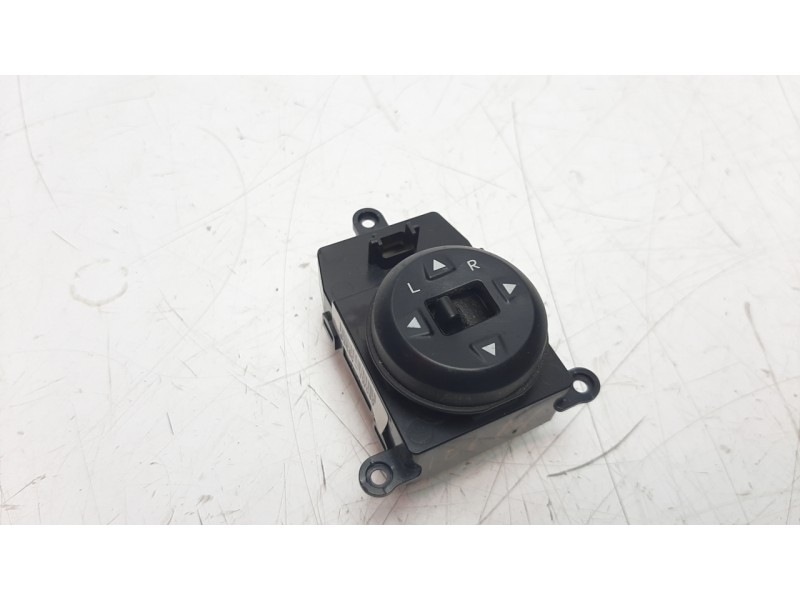 Recambio de mando retrovisor para kia rio 1.2 cat referencia OEM IAM 935301W030  