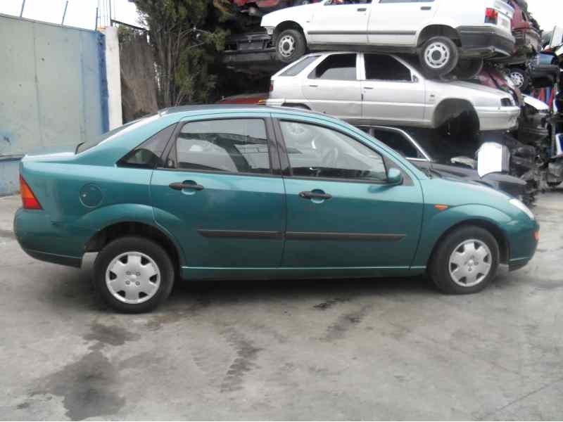 ford focus berlina (cak) del año 1998