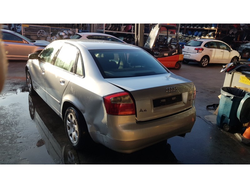 audi a4 berlina (8e) del año 2001