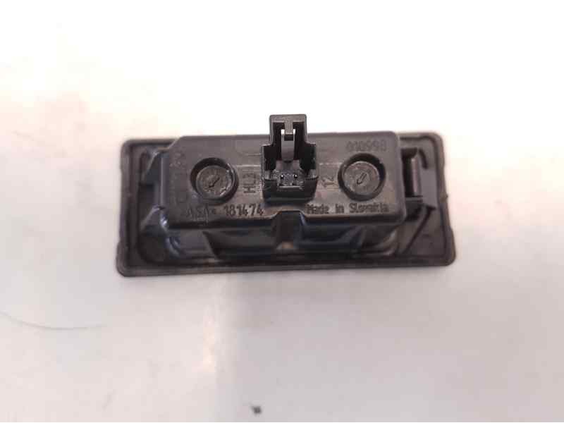 Recambio de piloto matricula para audi a4 ber. (b8) basis referencia OEM IAM 4G0943021  