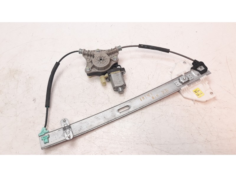 Recambio de elevalunas delantero derecho para kia rio (yb) drive referencia OEM IAM 82402H8000  