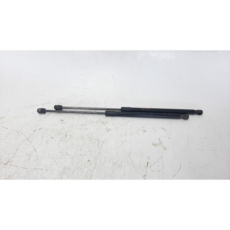 Recambio de amortiguadores maletero / porton para ford fiesta (ccn) 1.25 16v cat referencia OEM IAM 8A61A406A10AC  
