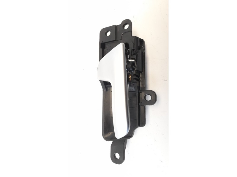 Recambio de maneta interior trasera derecha para kia rio 1.2 cat referencia OEM IAM 82623F1000  