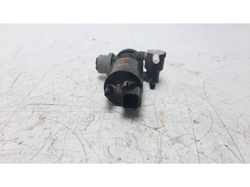 Recambio de bomba limpia para ford fiesta (ccn) 1.25 16v cat referencia OEM IAM BA6117K624AB  