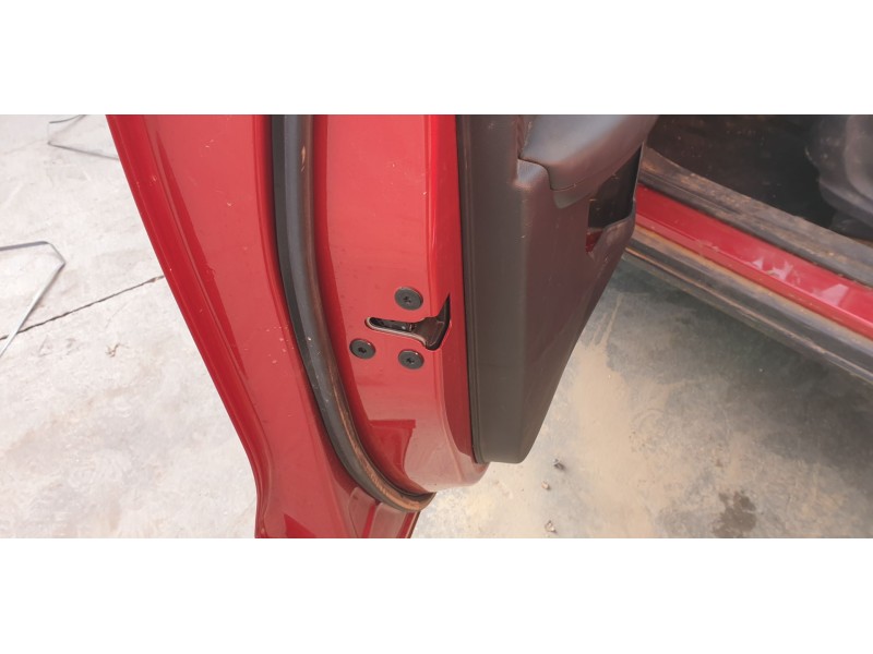 Recambio de cerradura puerta delantera izquierda para mg zs comfort referencia OEM IAM 10845780  