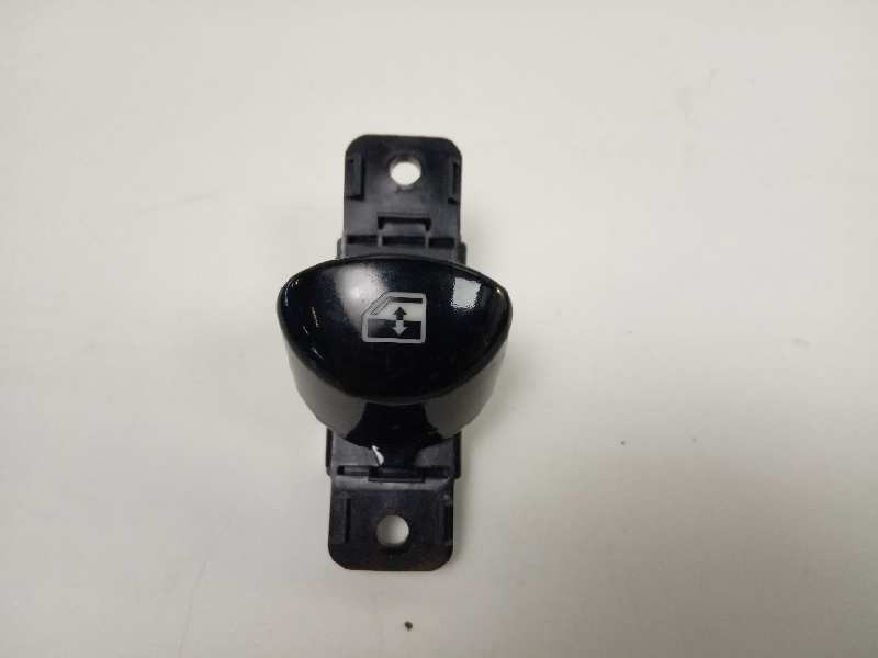 Recambio de mando elevalunas delantero derecho para fiat nuova 500 (150) pop referencia OEM IAM 0735450602  