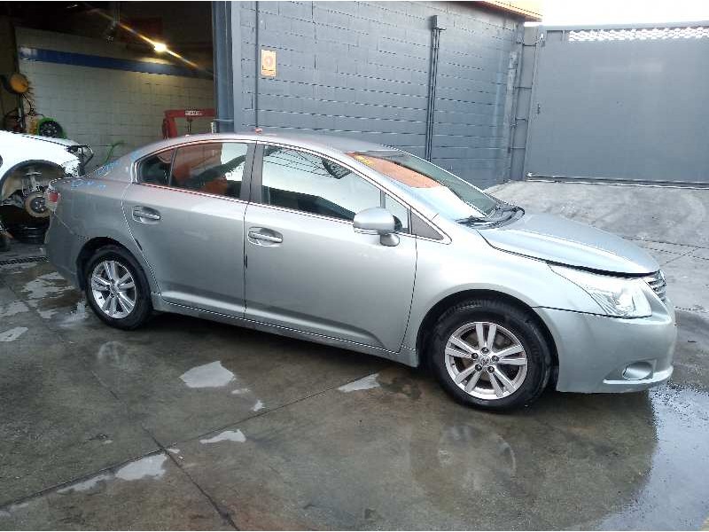 toyota avensis (t27) del año 2009