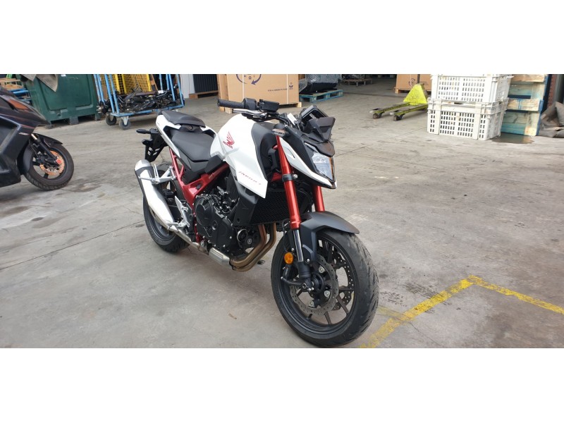 honda cb 750 hornet del año 2024